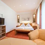 Hanses-braeutigam Hotel