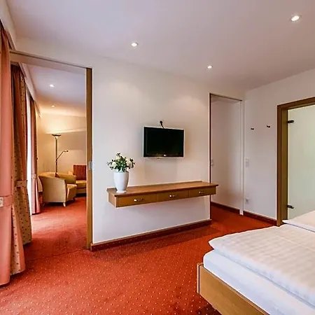 Hanses-braeutigam Otel 3*